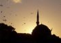Die Lehren des Islam sind friedlich. Als Islamisten bezeichnet man radikale Muslime, die auch vor Terror und Gewalt nicht zur�ckschrecken, um den "Heiligen Kampf" zu f�hren. 